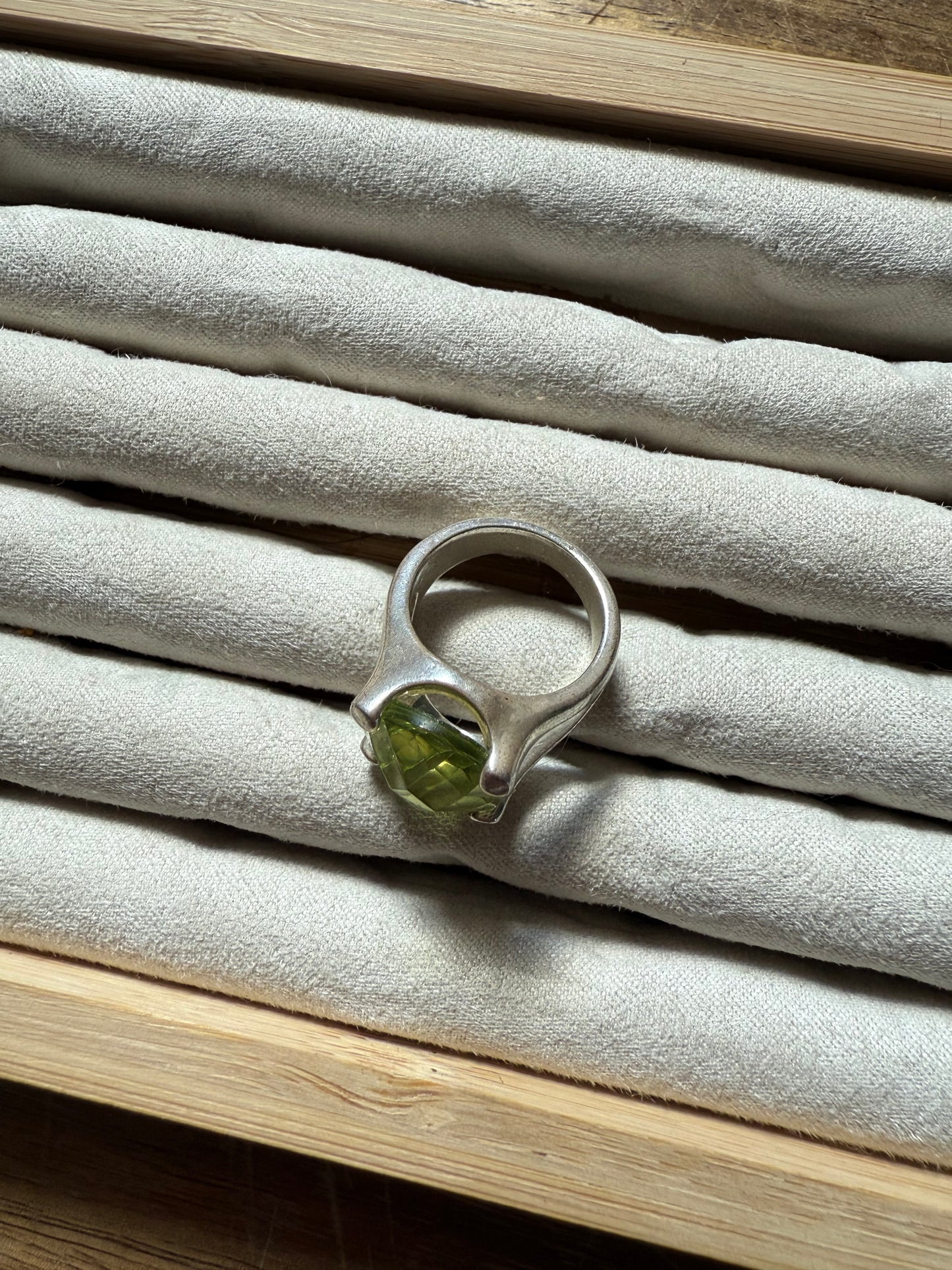 Large Green Stone (6.5)