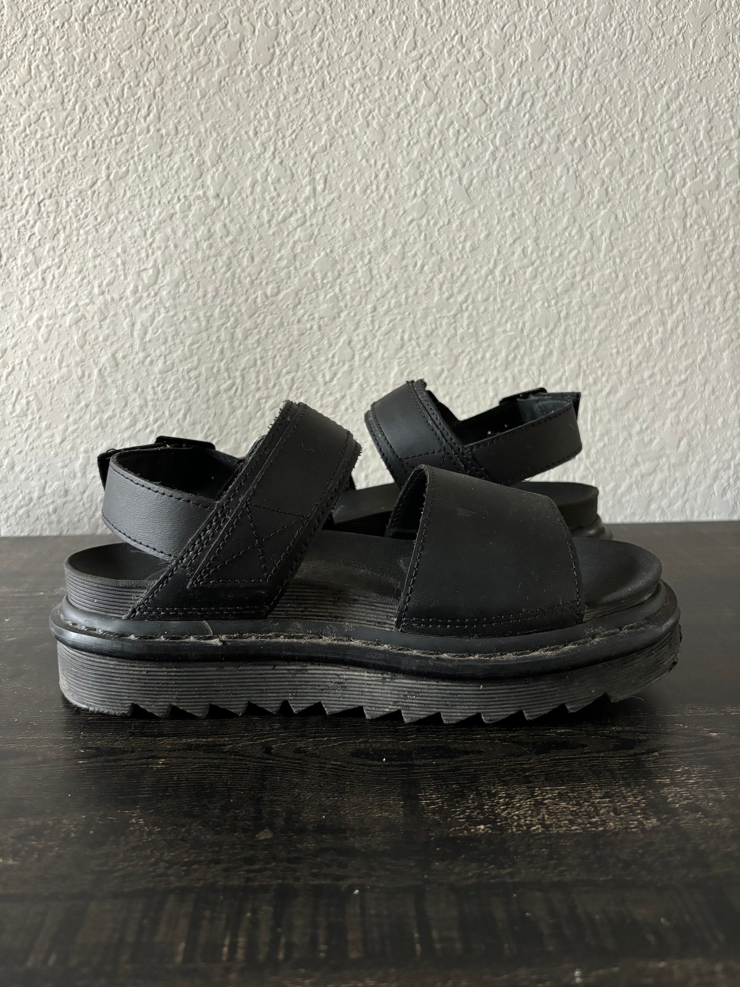 Voss Sandals