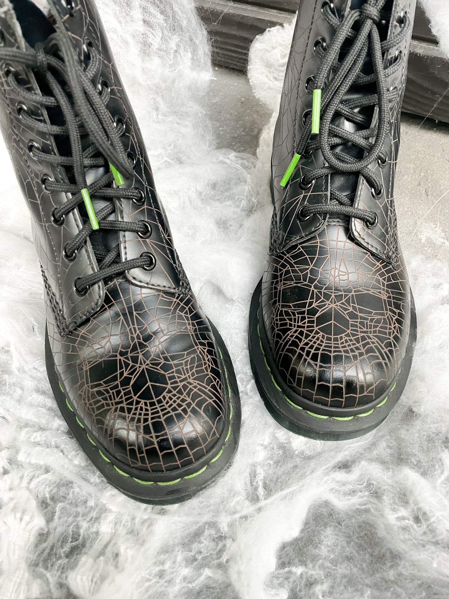 Skull Web 1460