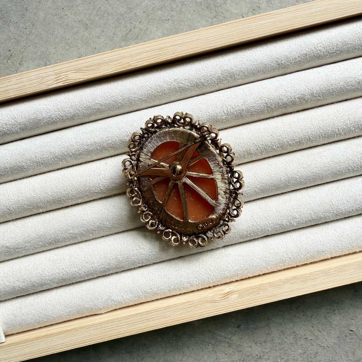 Cameo Pin