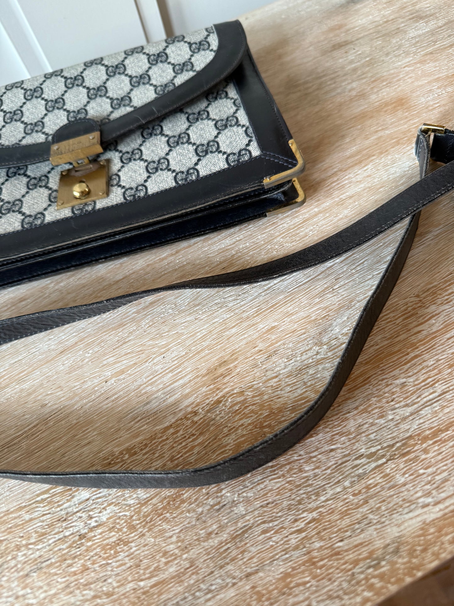 Gucci Messenger Bag