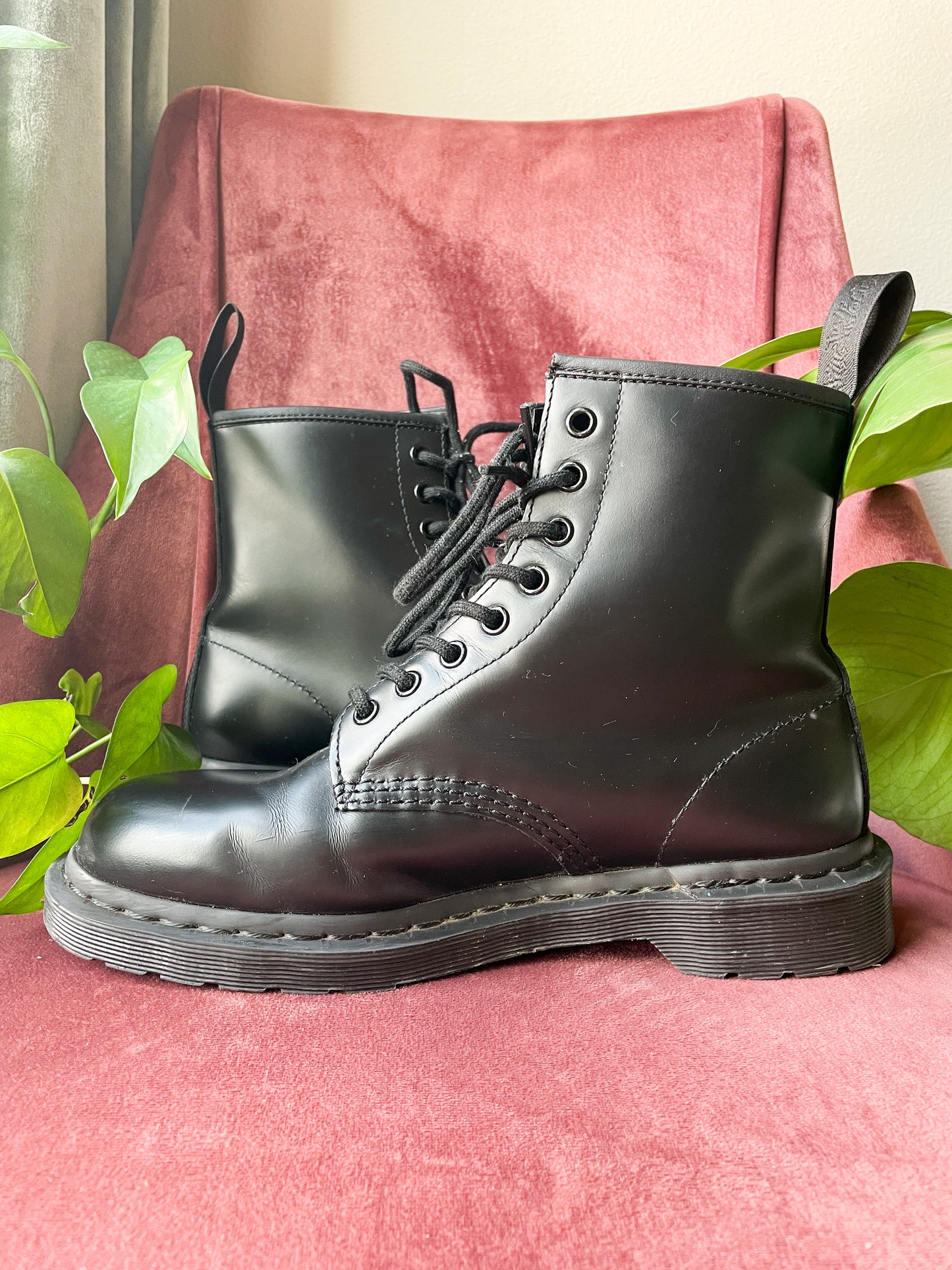Monochrome 1460