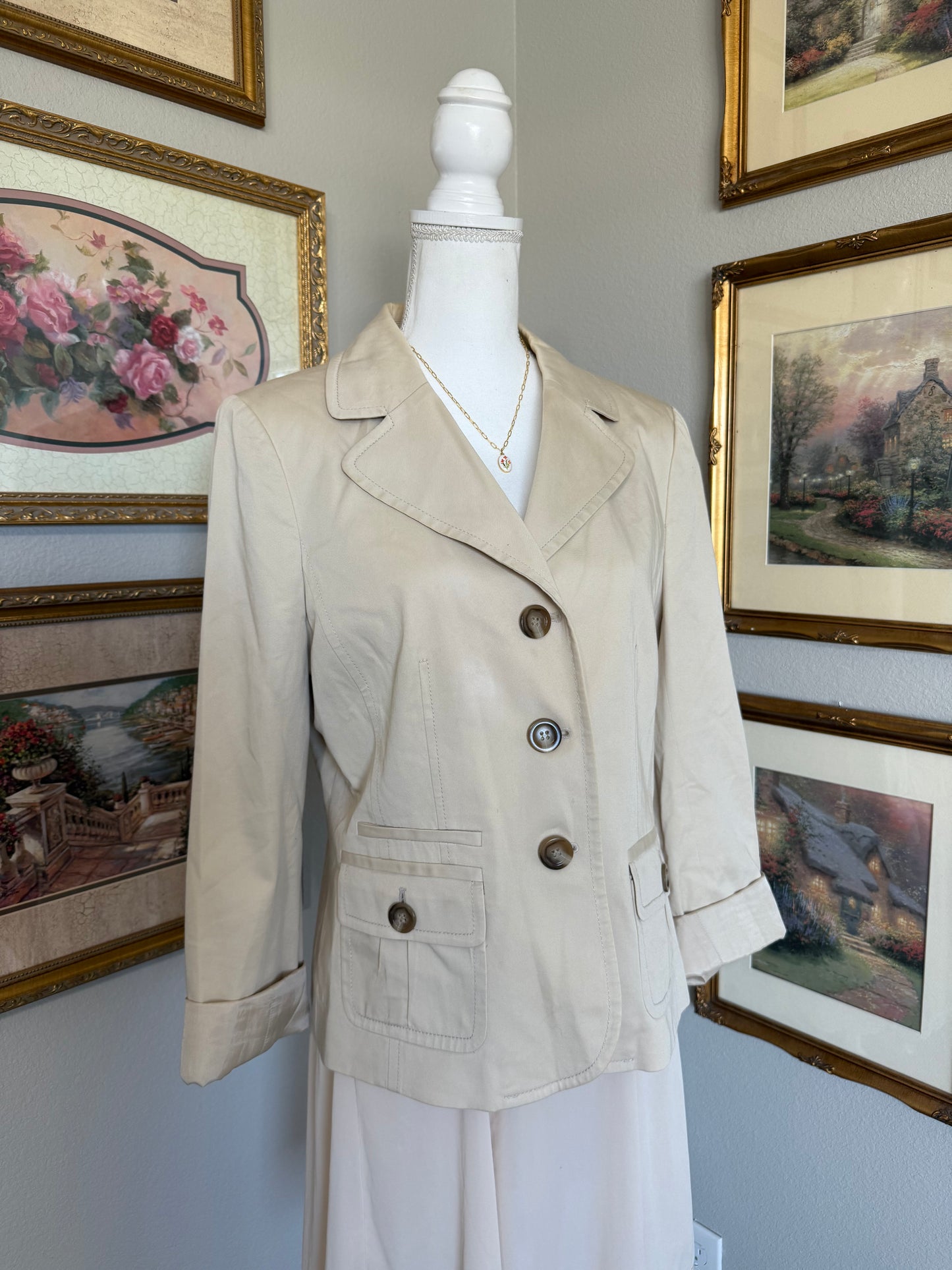 Beige Buttoned Pleated Jacket