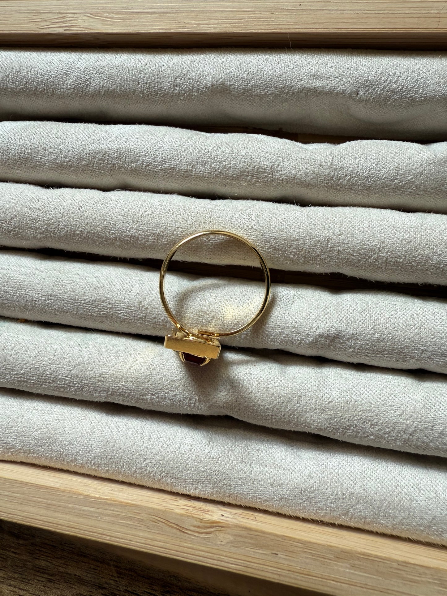 Adjustable Red (7-9)