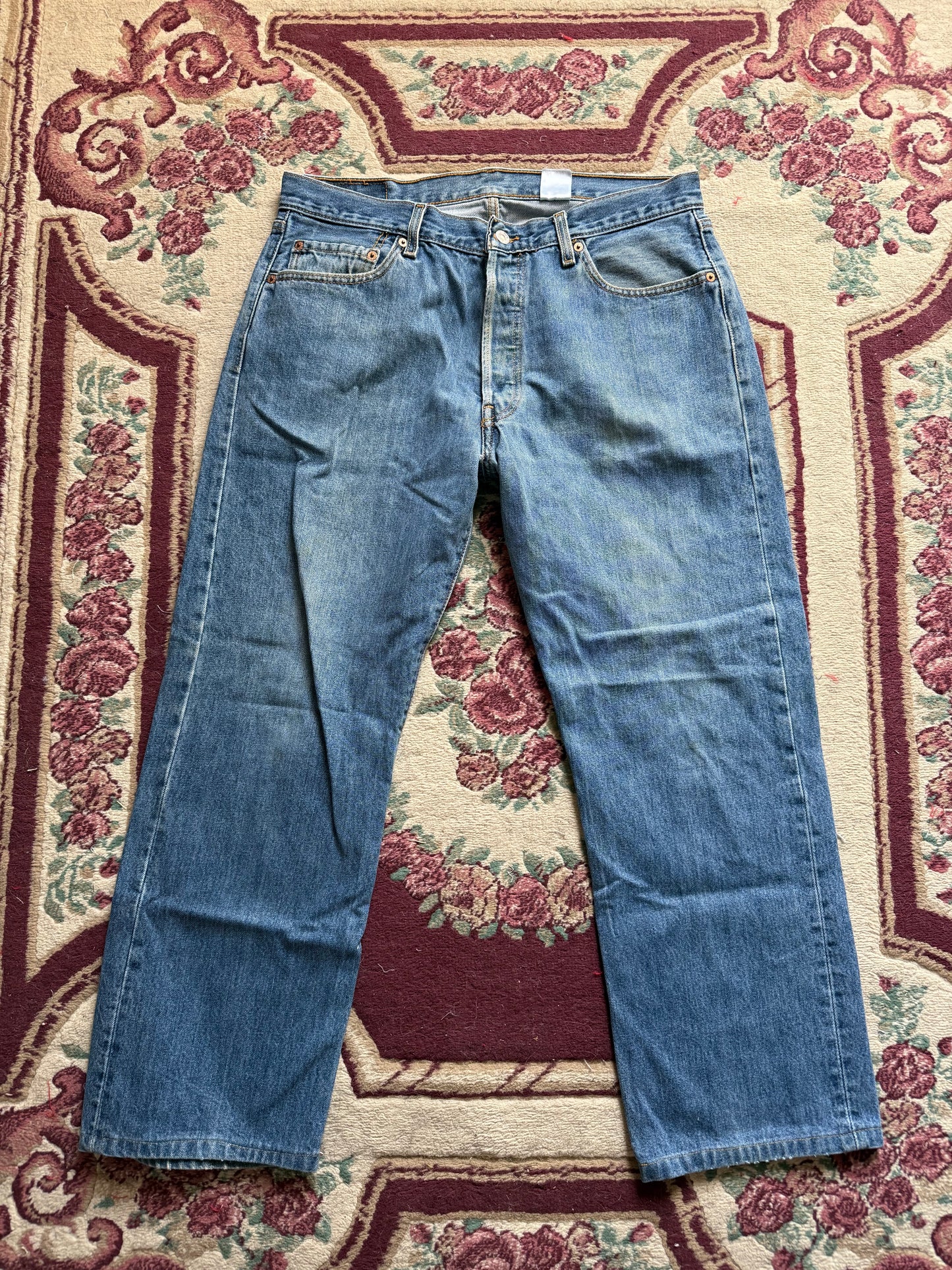 34” Levi’s 501