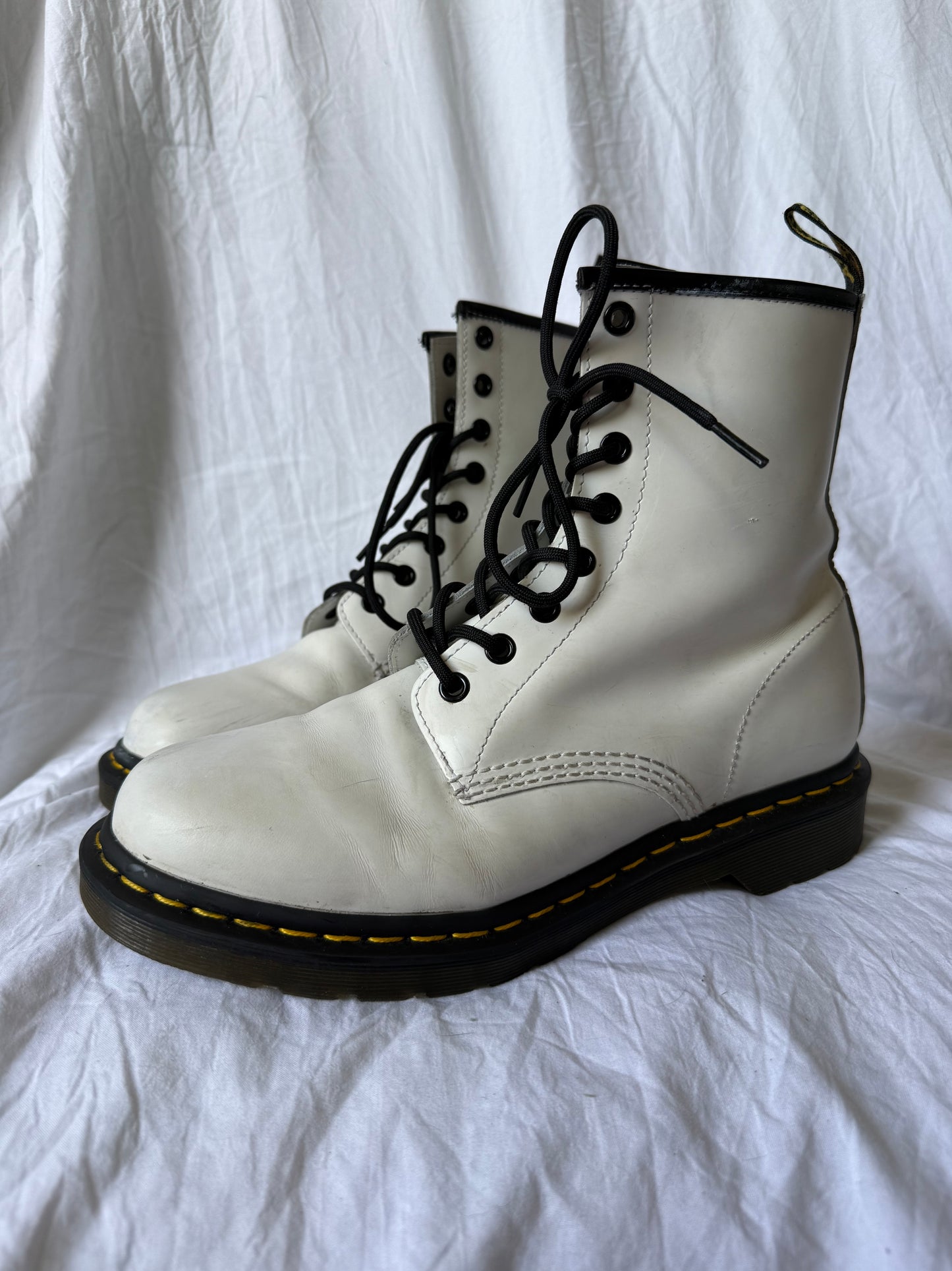 White 1460