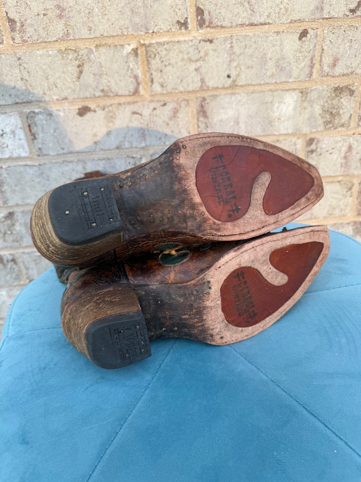 Corral Teal Underlay