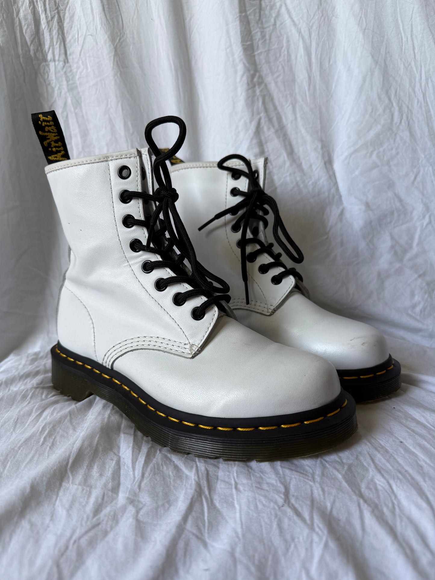 White Nubuck 1460