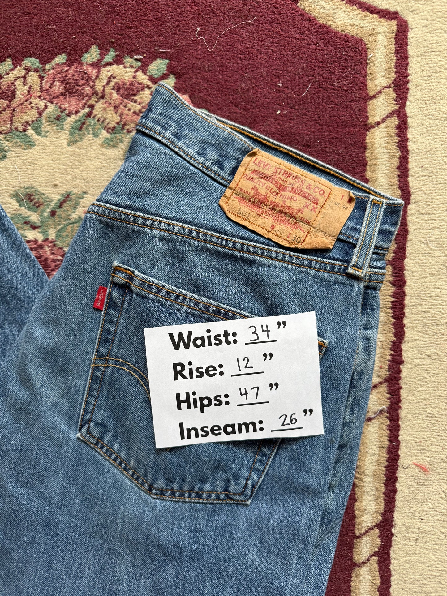 34” Levi’s 501