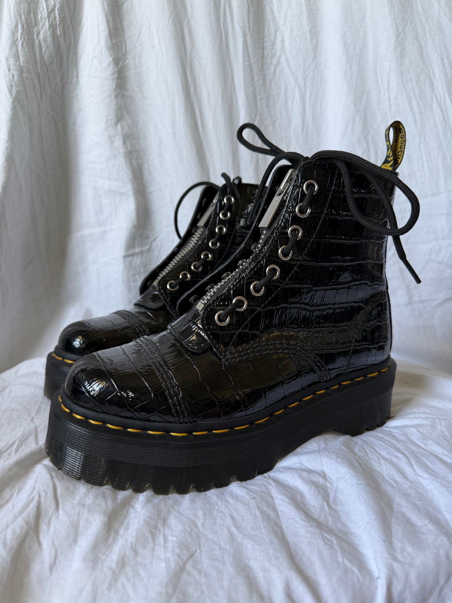 Croc Skin Sinclair