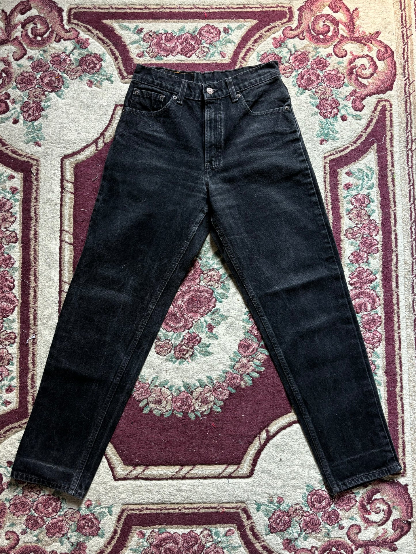 (27”) Levi’s 550