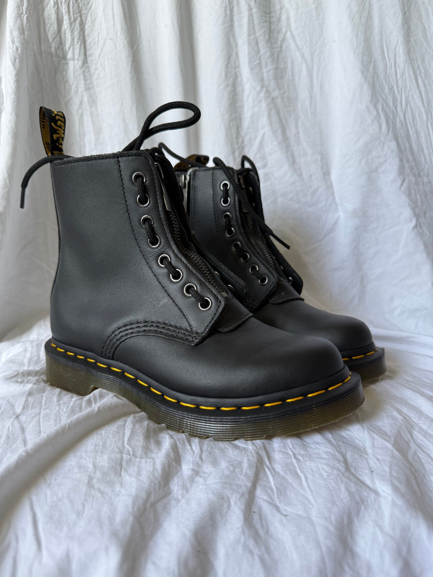 Zipped 1460