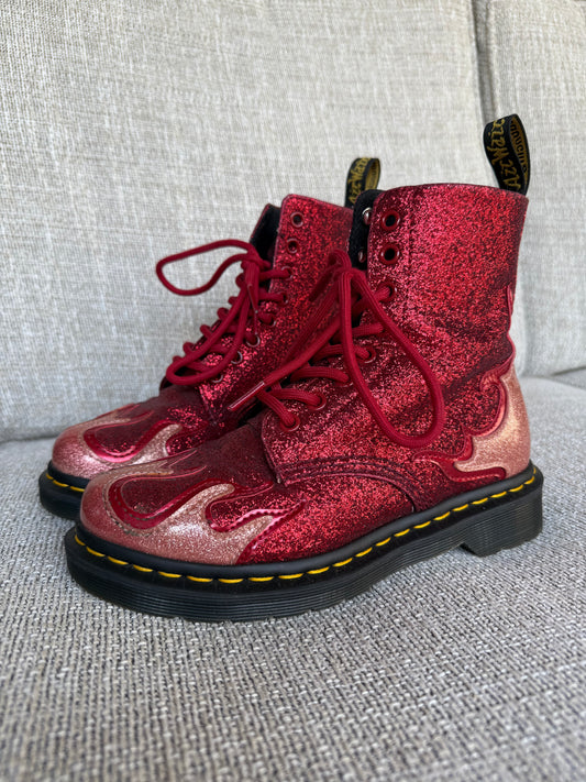 Glitter Flame Pascal