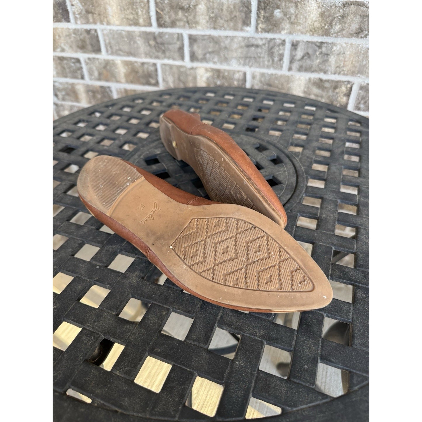 Zodiac Vintage Womens 9.5M Cognac Brown Leather Pointed Toe Flat Slip On Shoes