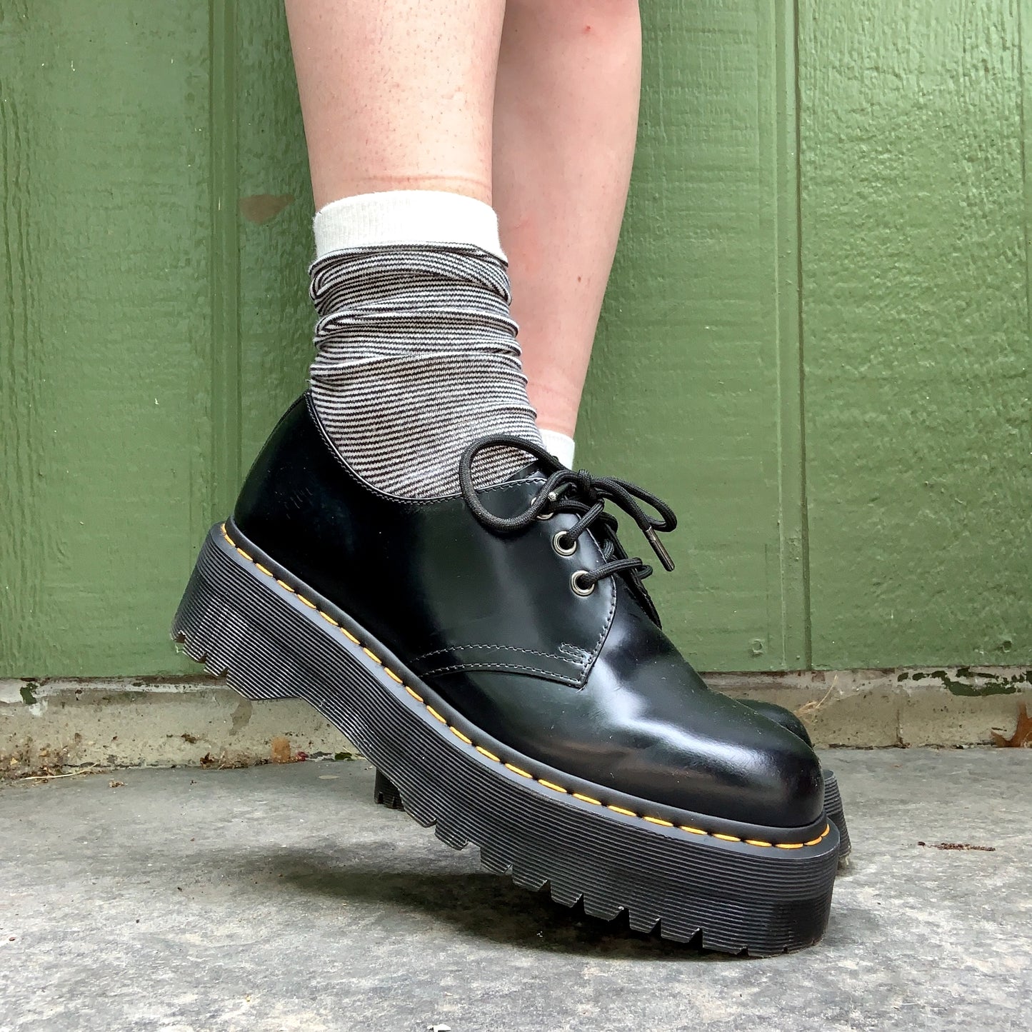 Black Oxford Quad