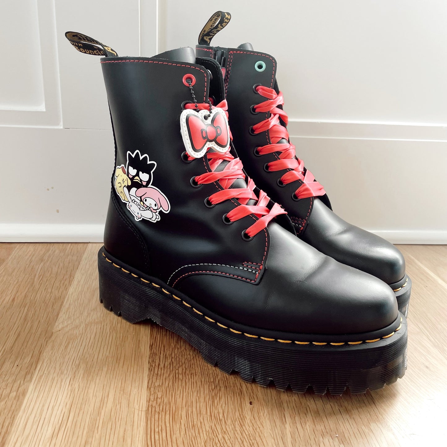 Hello Kitty Jadon
