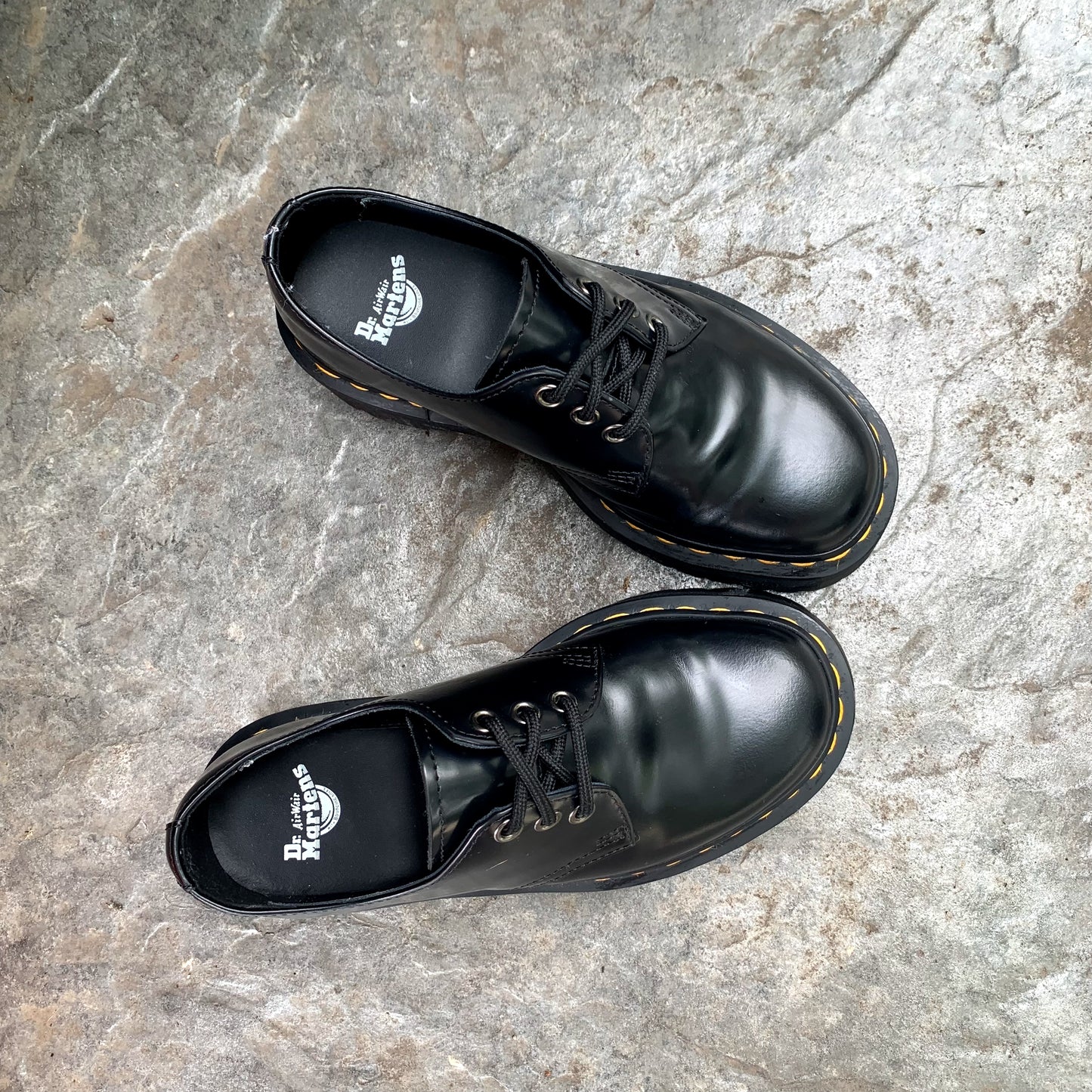 Black Oxford Quad