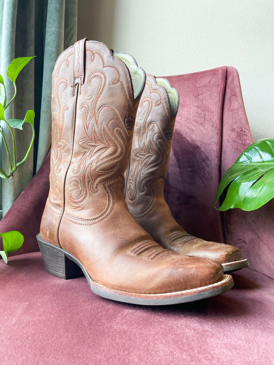 Light Brown Ariat