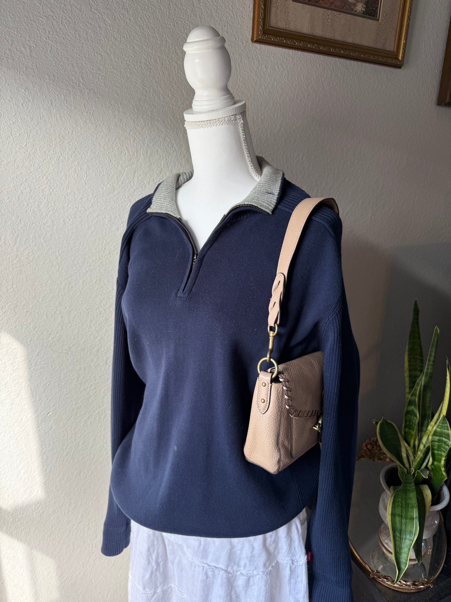M - Navy Levi's Quarterzip