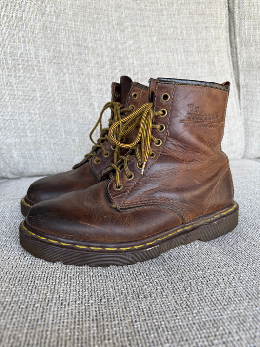 Vintage Brown 1460