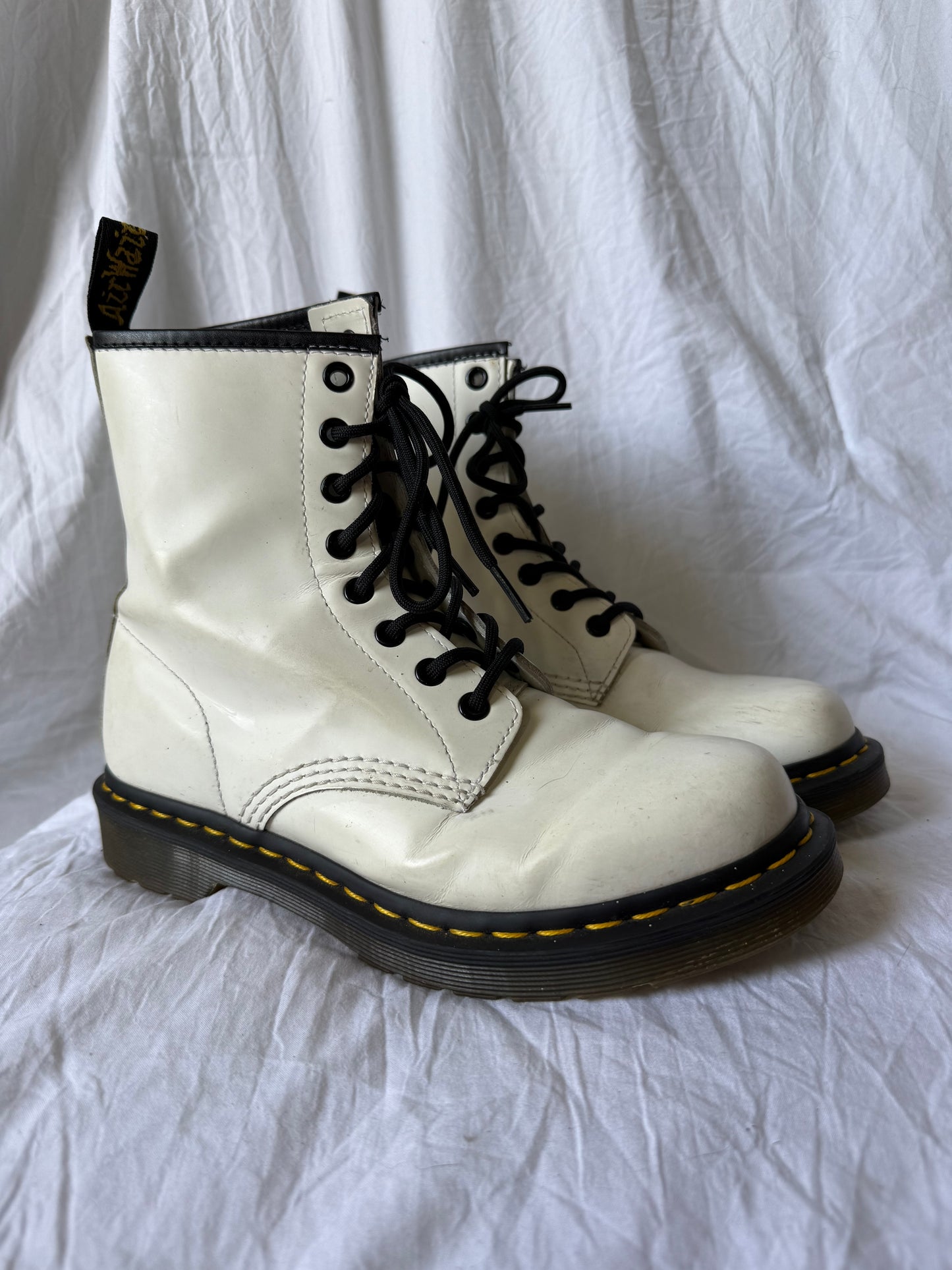 White 1460