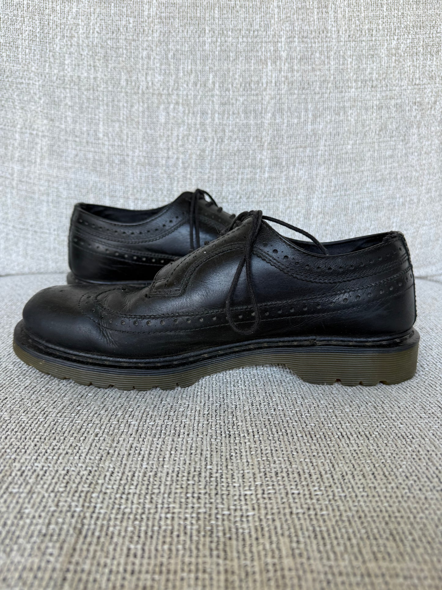 Black Wingtips