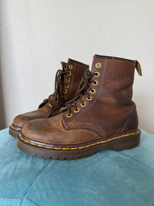 Vintage Brown 1460