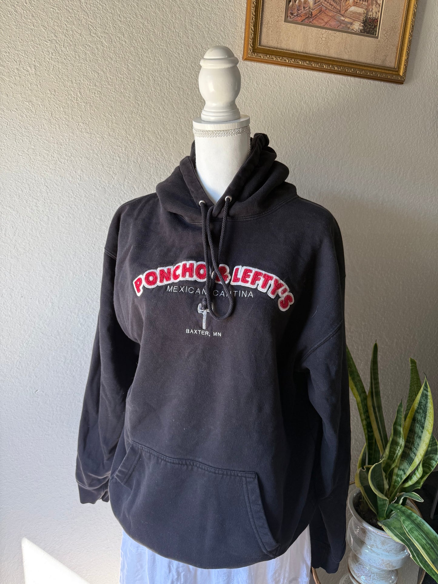 XXL - Poncho & Lefty's