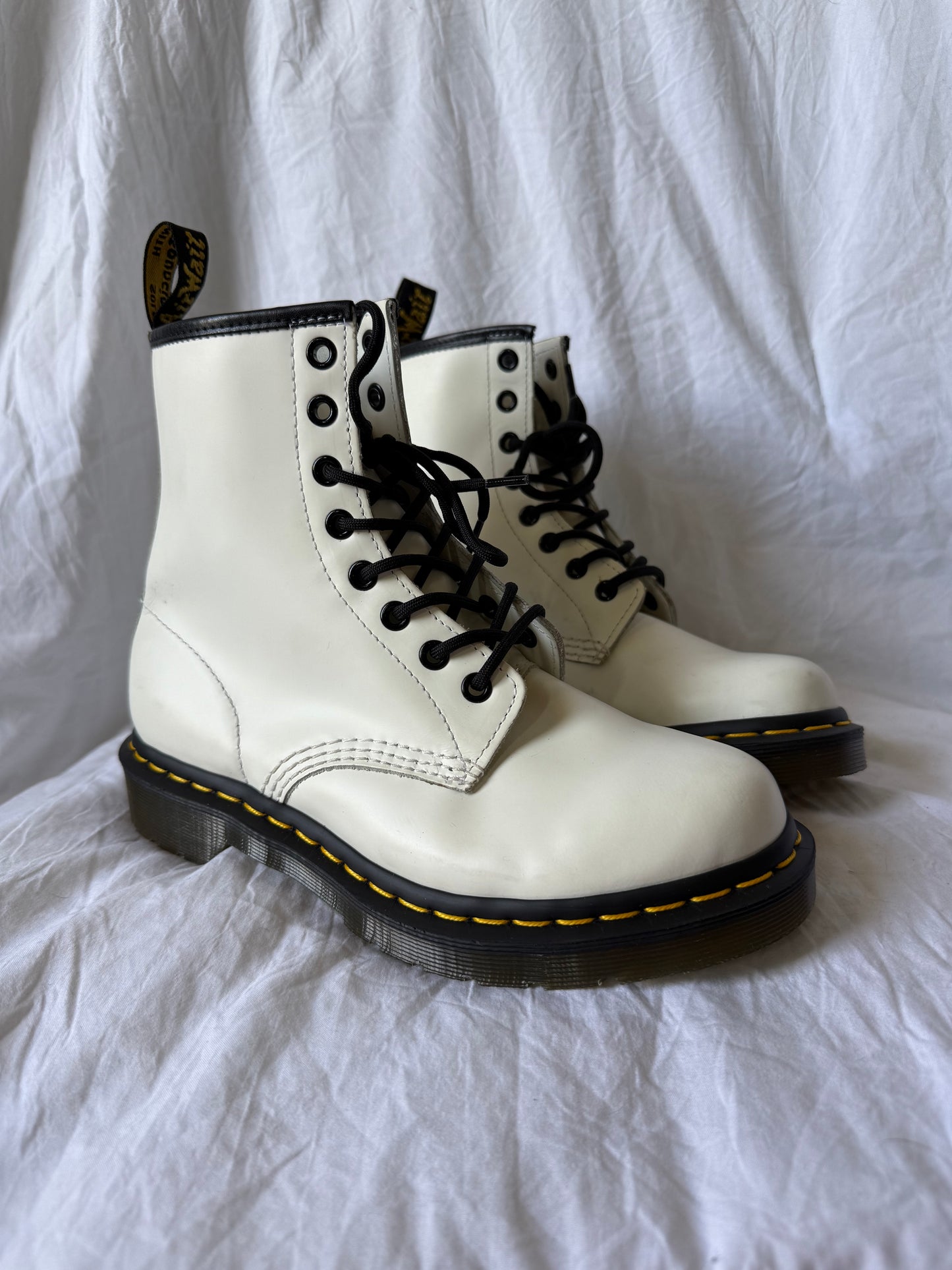 White 1460