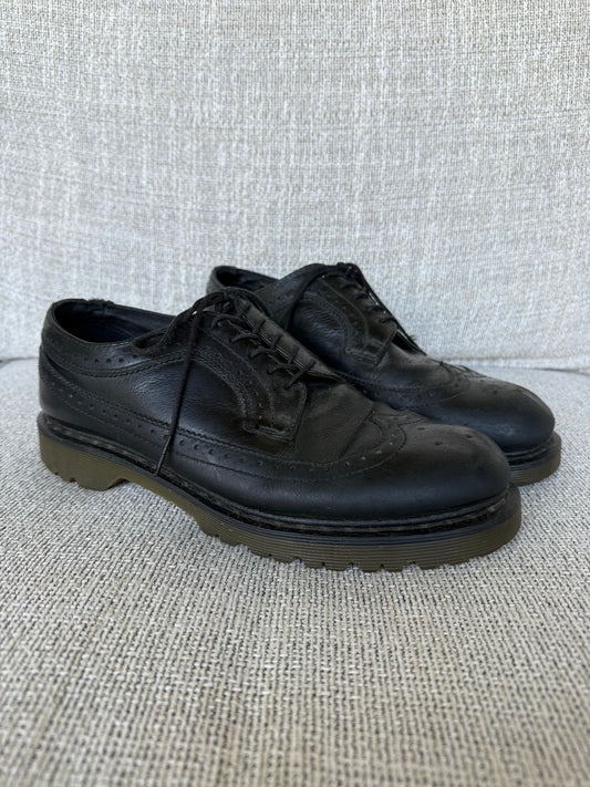 Black Wingtips