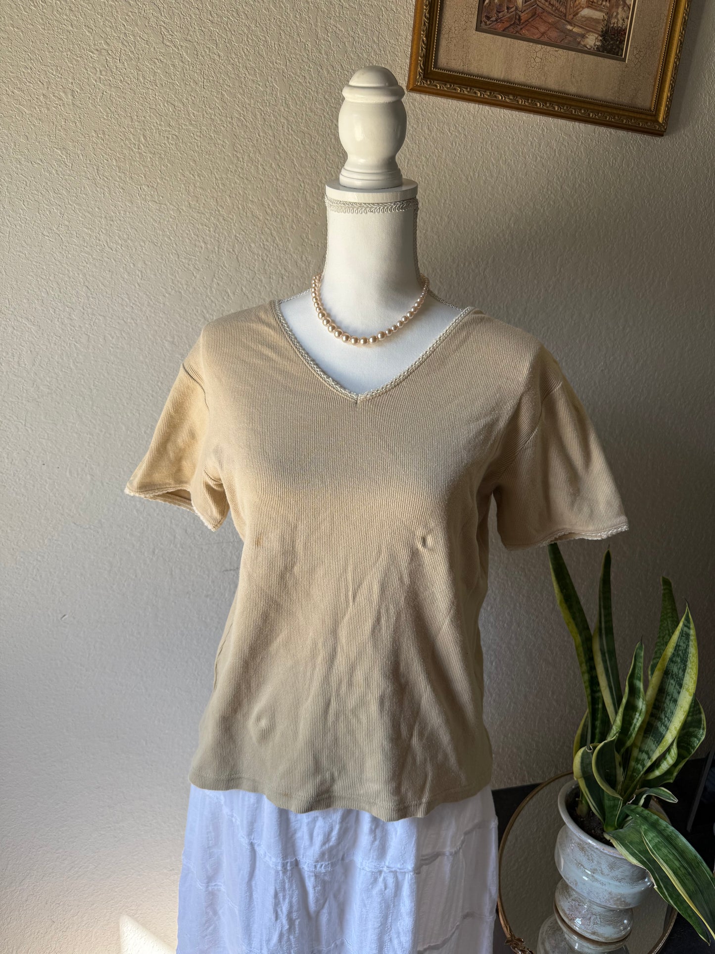 L - Neutral Top