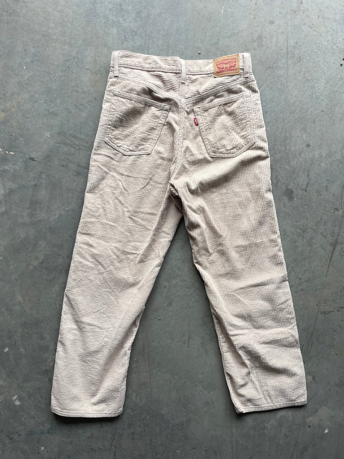 (28") Levi's Corduroys