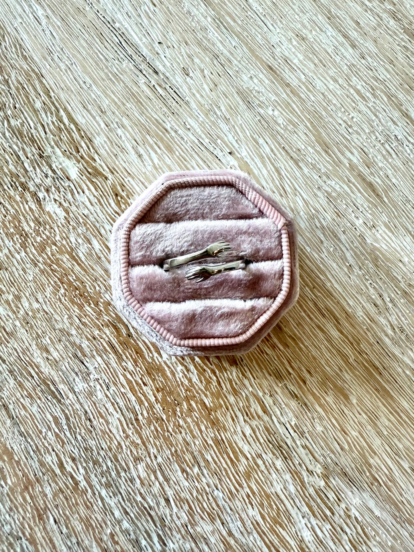 Sterling Hug Ring (8-9)