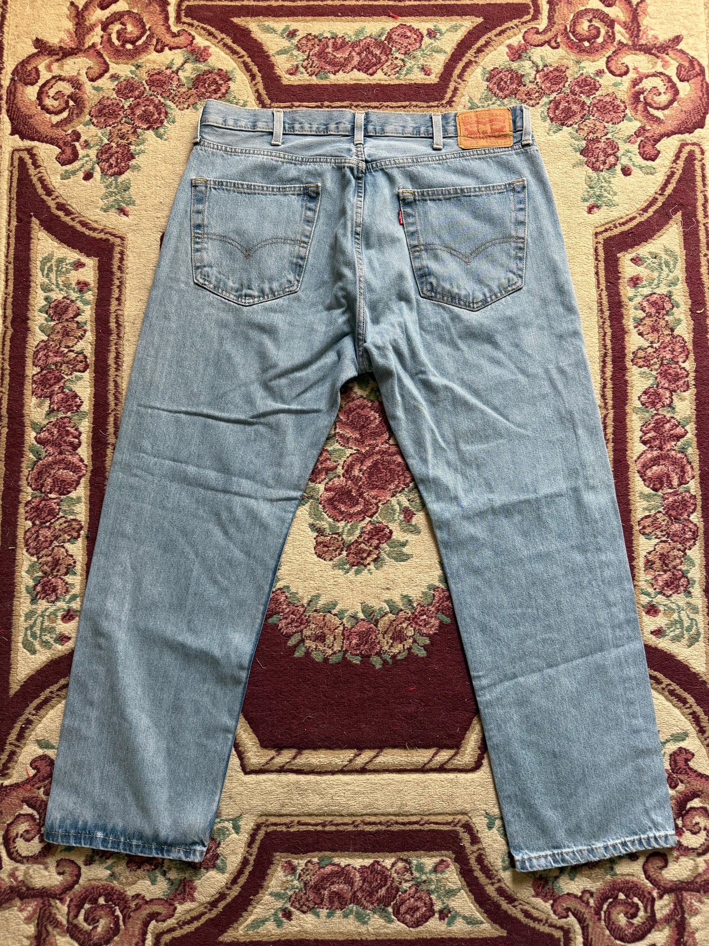 35” Levi’s 505