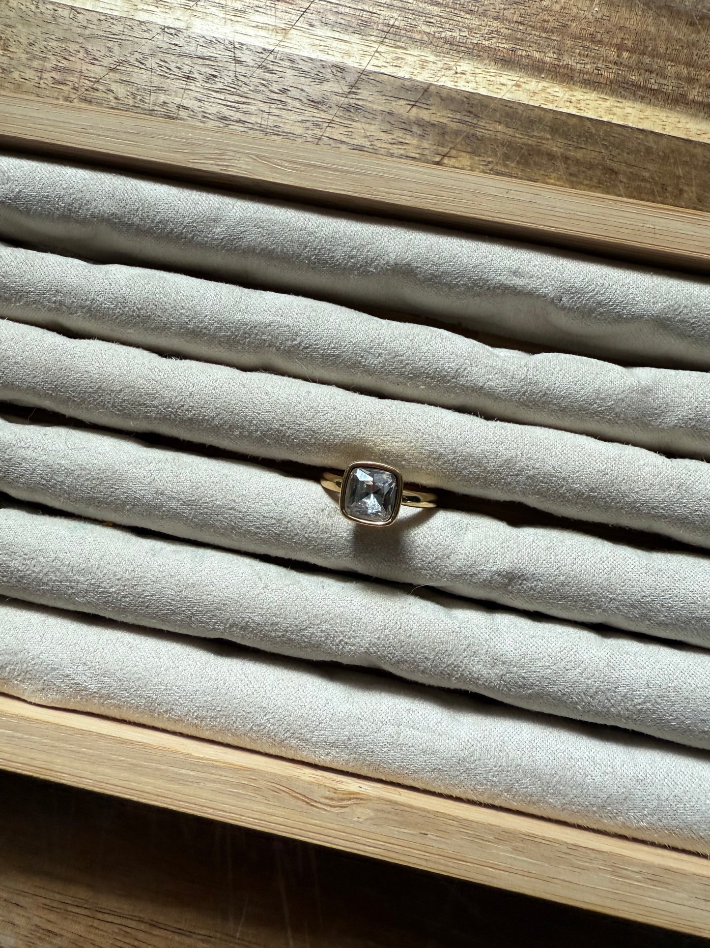 Gold Clear Stone (5)