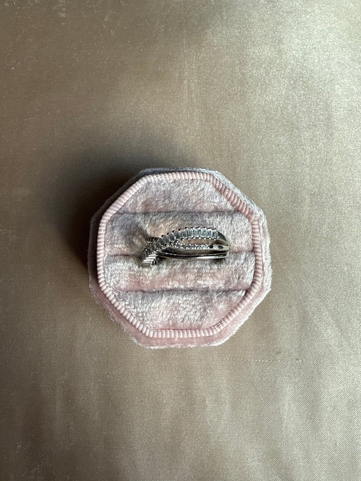 Sterling IBB Crossed Ring (8)