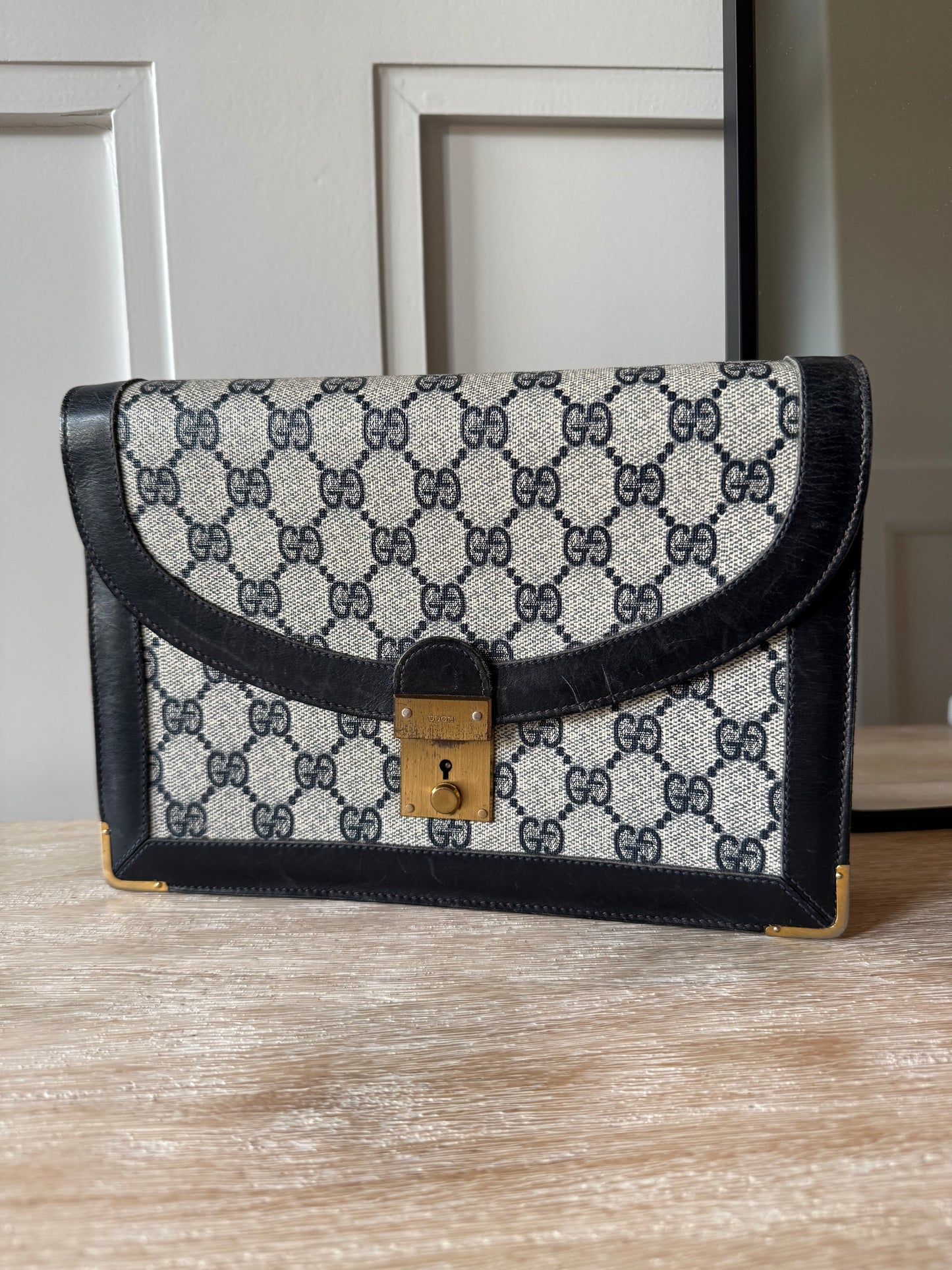 Gucci Messenger Bag