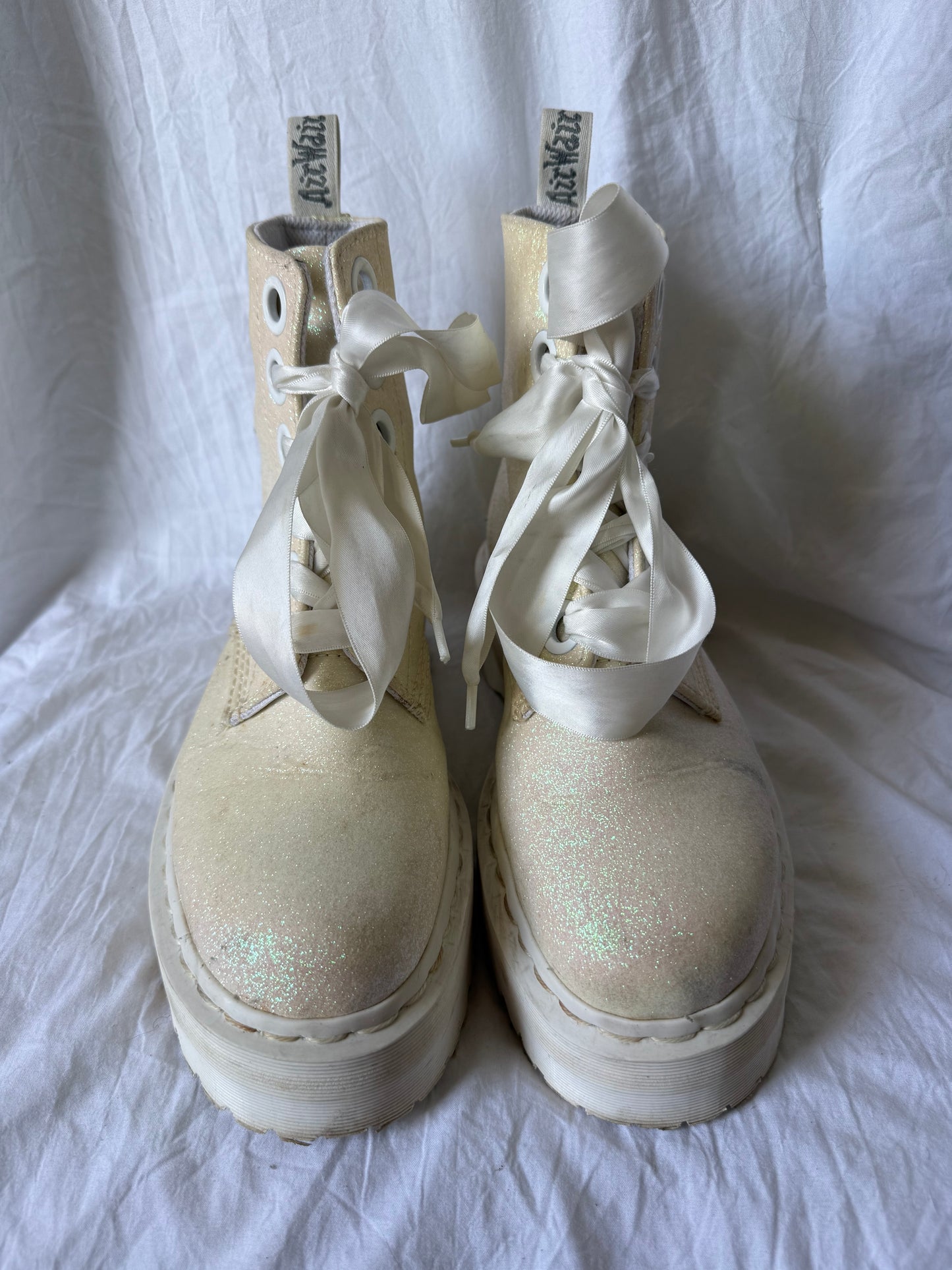 White Glitter Molly