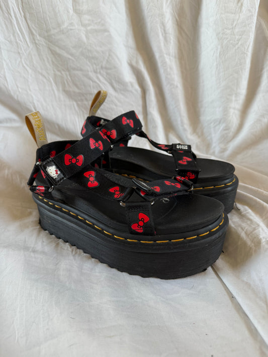 Hello Kitty Sandals