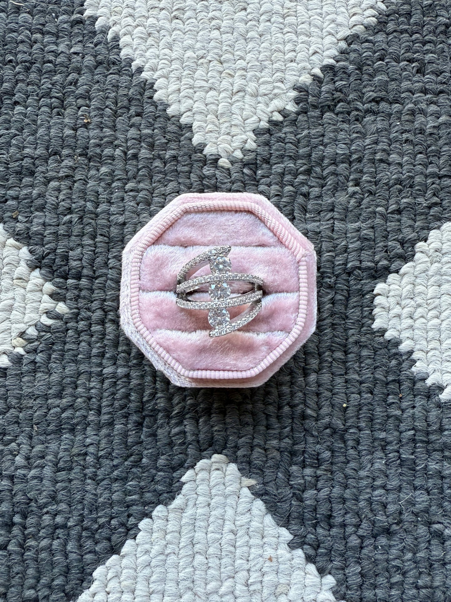 Sterling Three Clear Stones Ring (6)