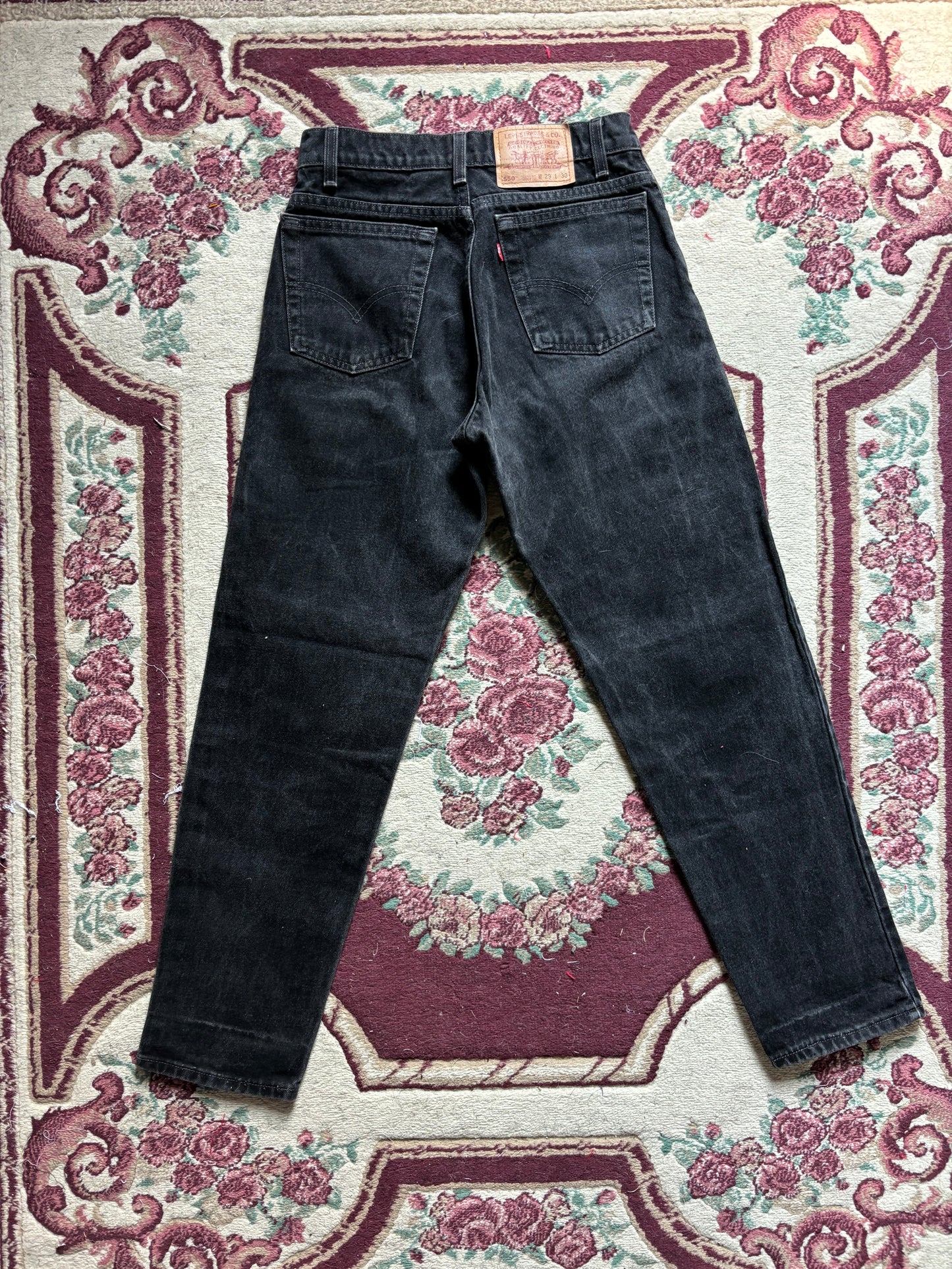 (27”) Levi’s 550