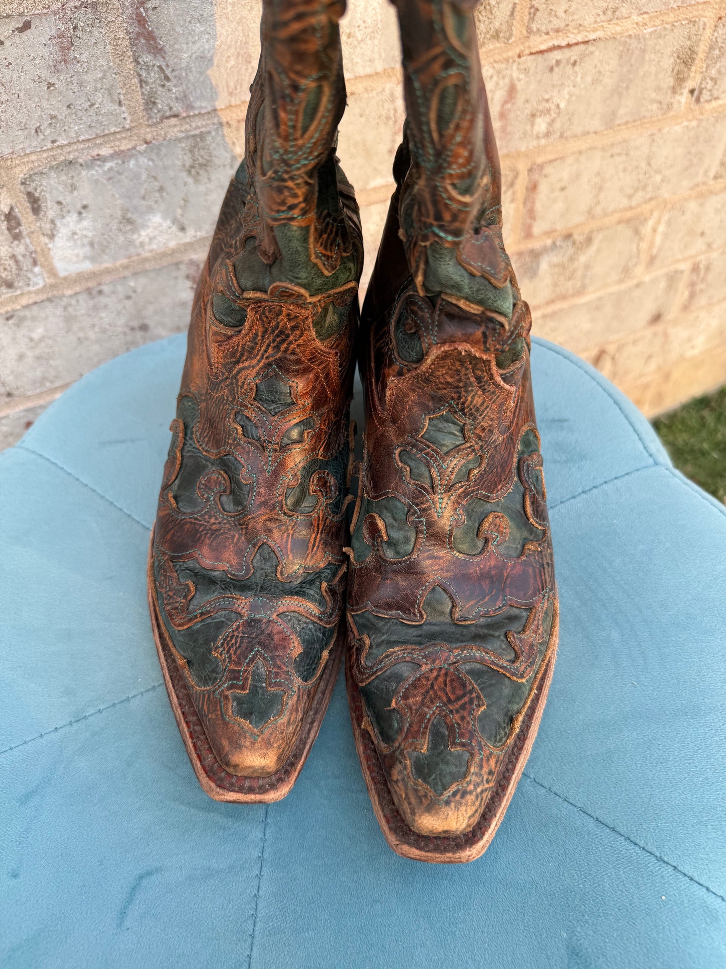 Corral Teal Underlay