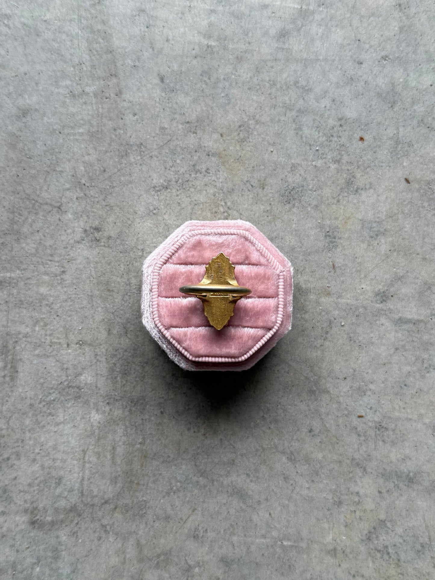 Avon Kensington Ring (6.5-8.5)