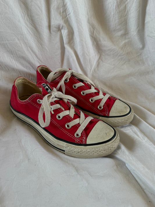 Red Low Converse