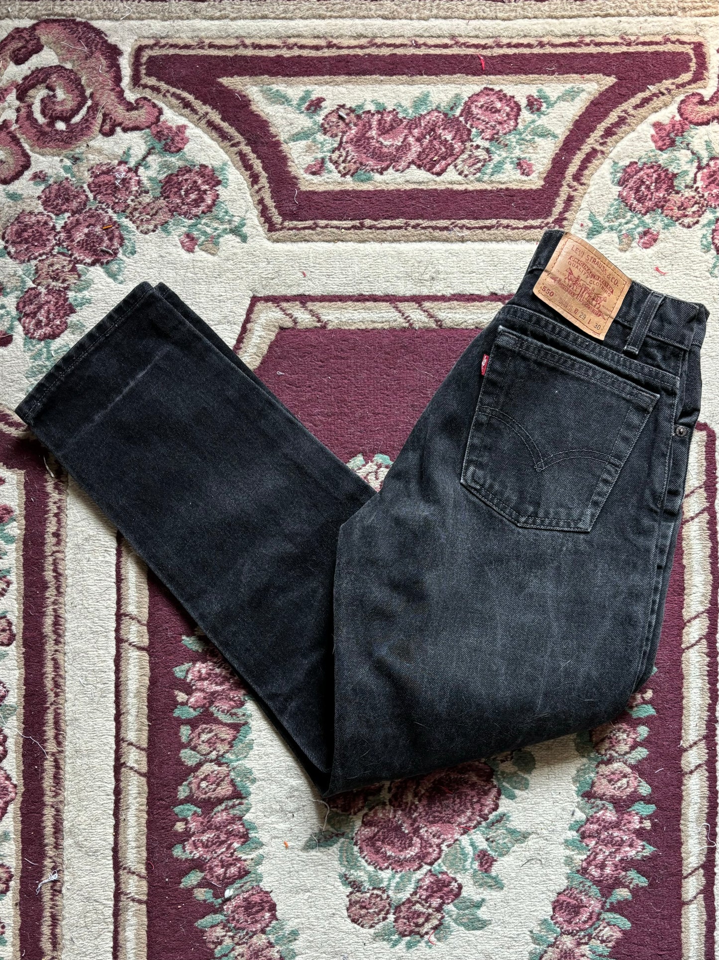 (27”) Levi’s 550