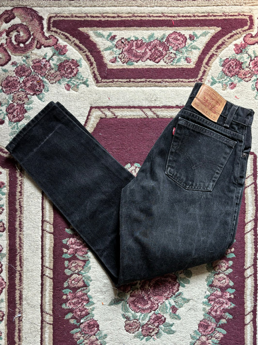 (27”) Levi’s 550