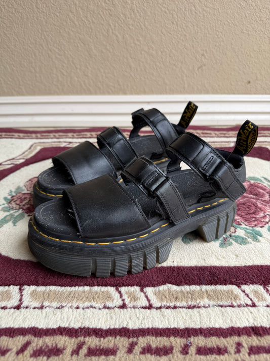 Ricki Sandals