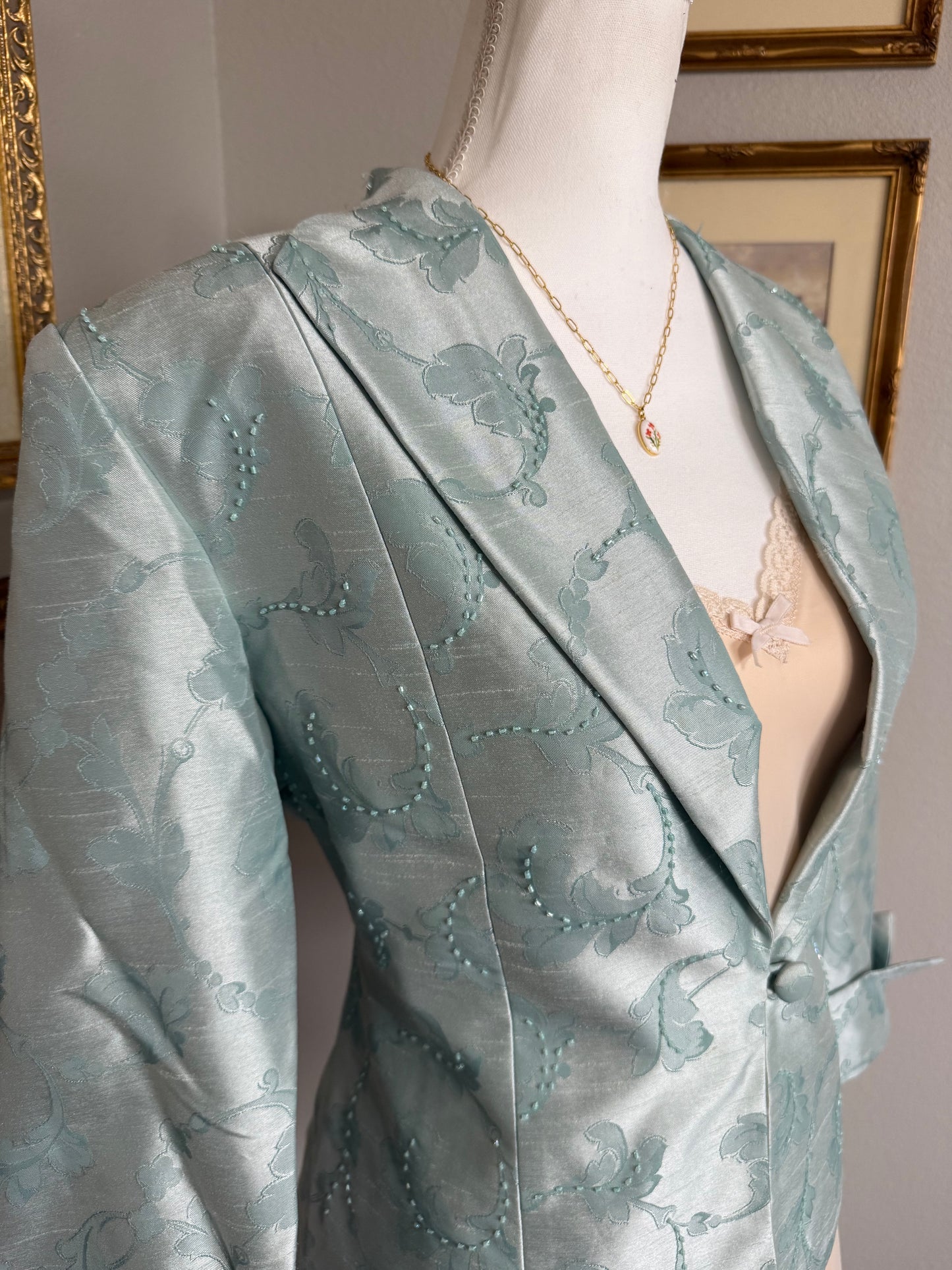 Jessica Howard Light Blue Satin 90s Embroidered Floral Blazer