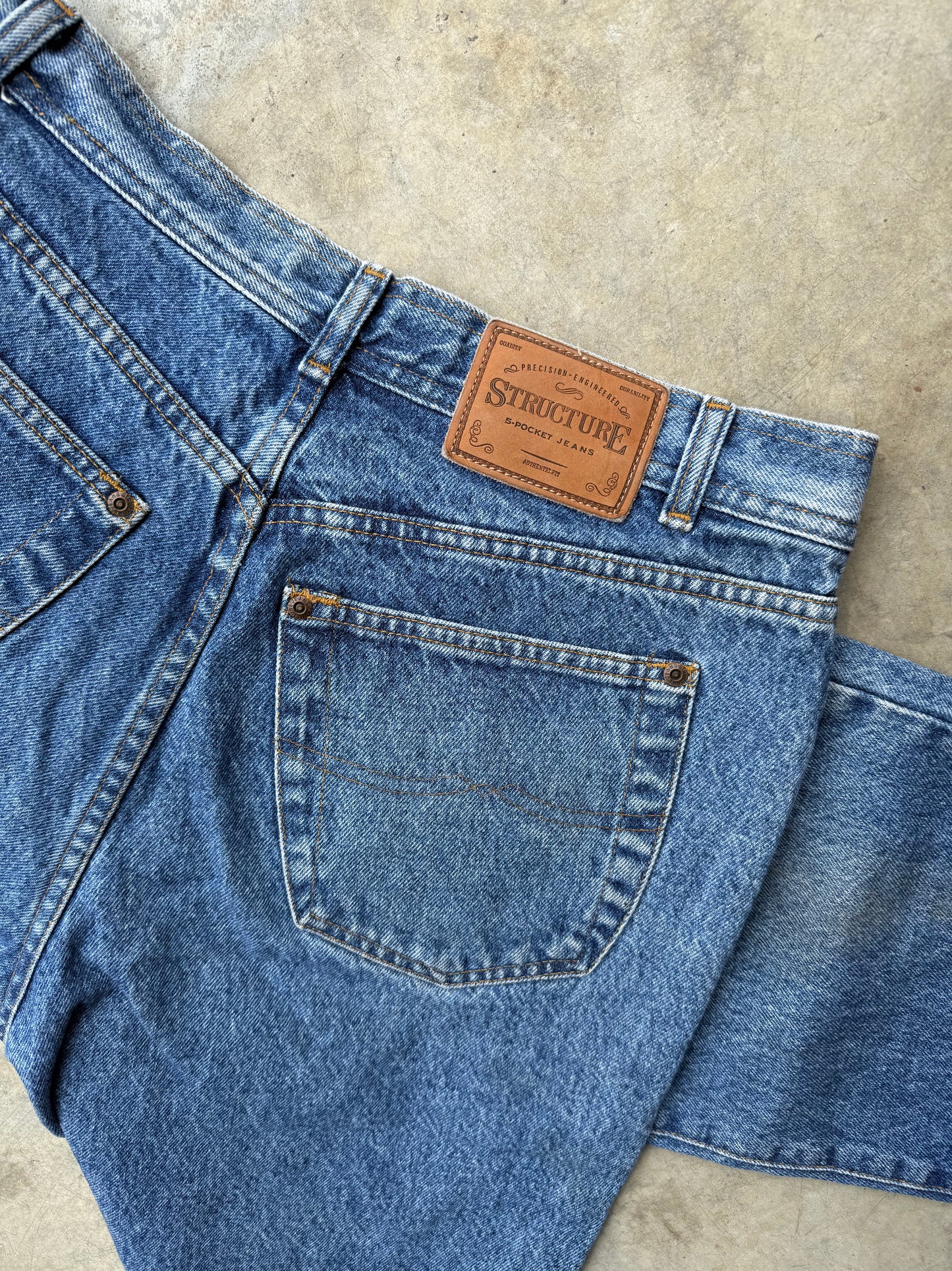 Structure Jeans