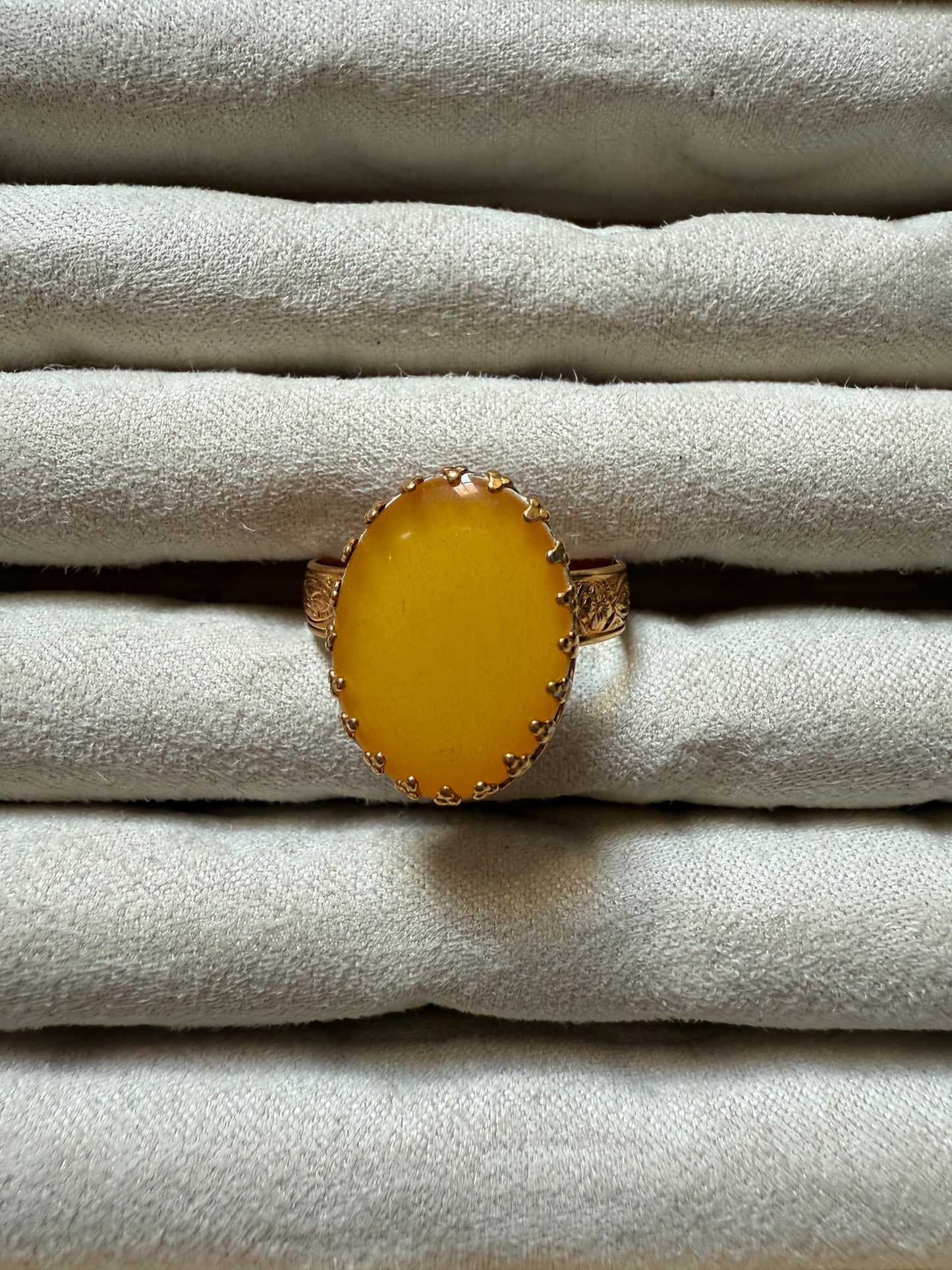 Adjustable Yellow Stone (7.5-10)